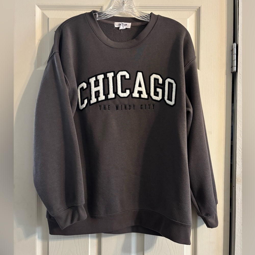 Taupe Brown/Grey Chicago The Windy City Sweater 🤎🍂